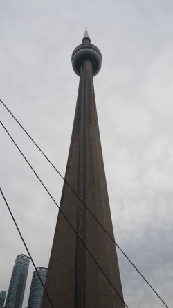 CN Tower außen